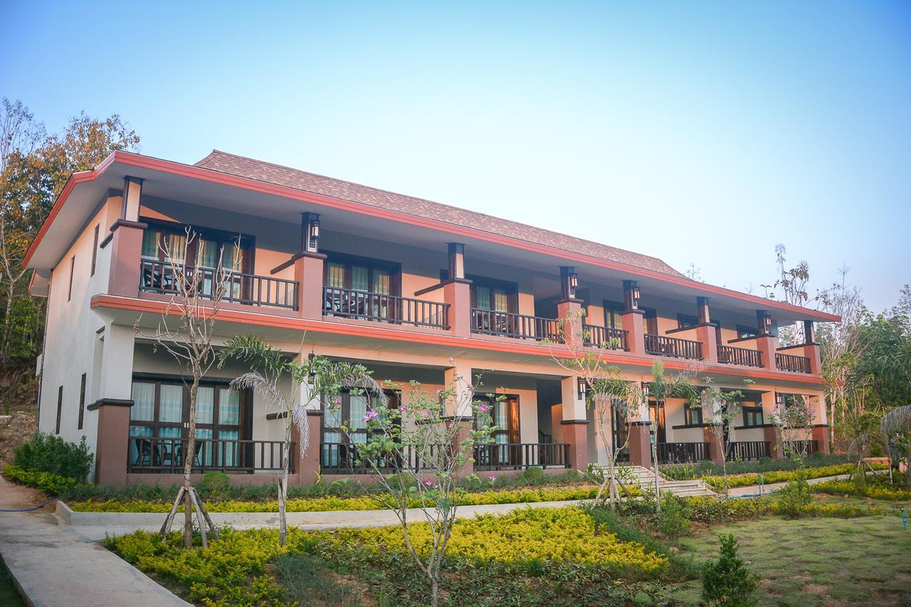 Phu Chom Mork Resort Sangkhla Buri Ruang foto